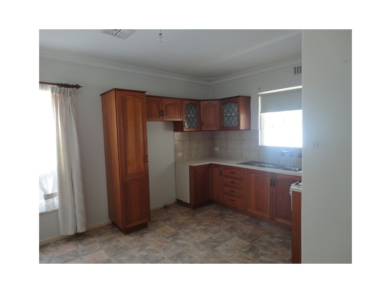 10 Raymond Avenue, North Plympton SA 5037