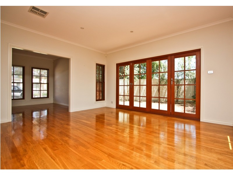 1 Bridge Street, Glenelg North SA 5045