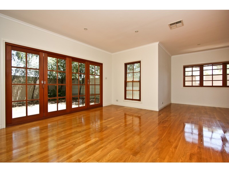 1 Bridge Street, Glenelg North SA 5045