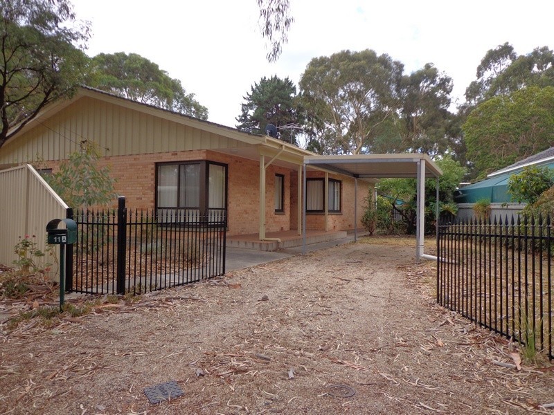 11a Creighton Avenue, Morphett Vale SA 5162