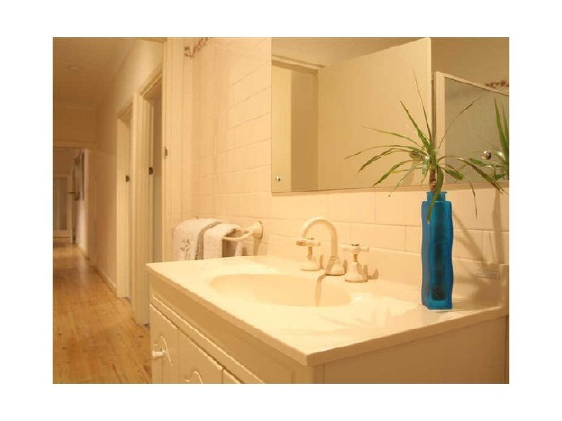 11a Creighton Avenue, Morphett Vale SA 5162