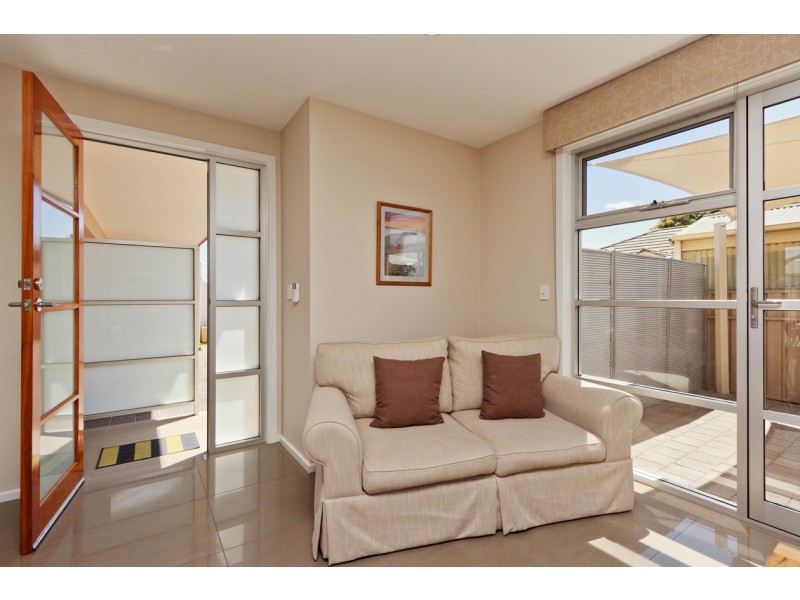 7B Second Avenue, Warradale SA 5046