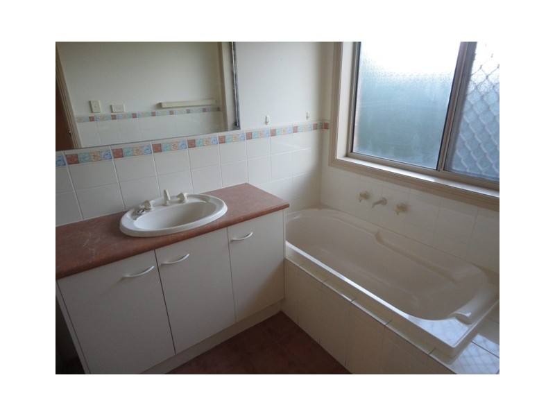 2 Ruby Court, Ottoway SA 5013