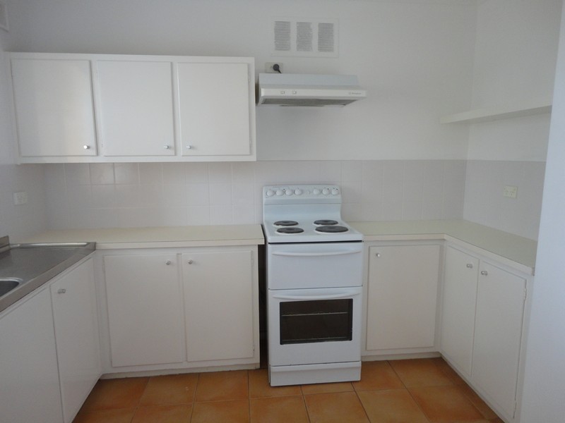 5/21 Laught Avenue, Black Forest SA 5035