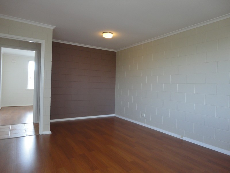 5/21 Laught Avenue, Black Forest SA 5035