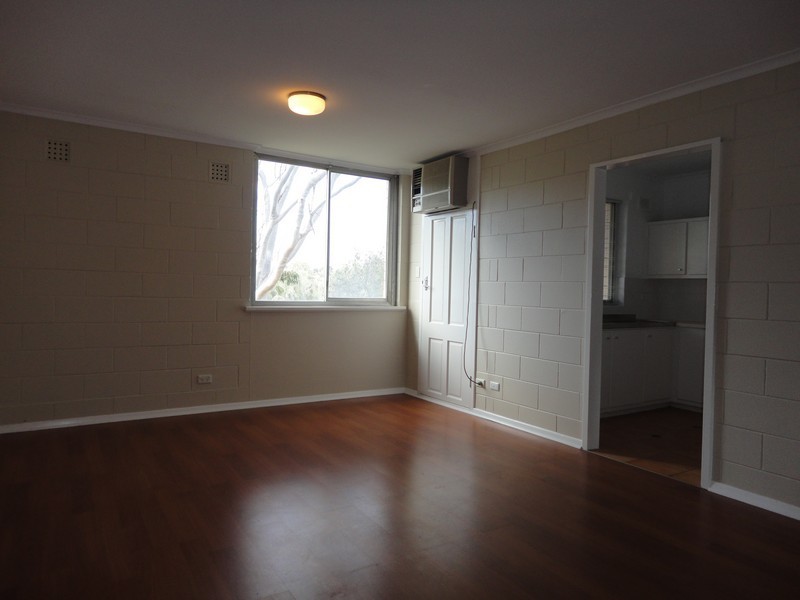 5/21 Laught Avenue, Black Forest SA 5035