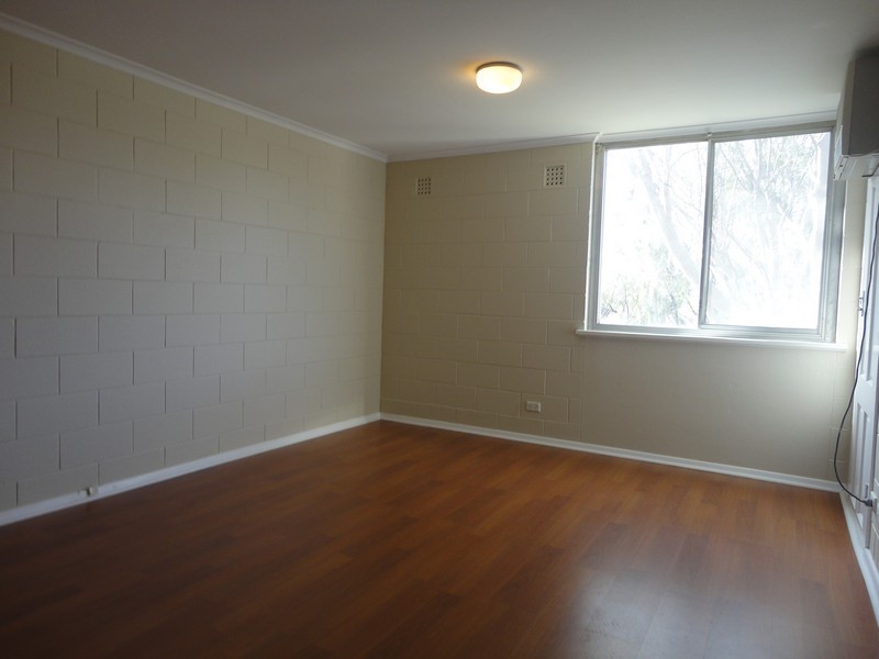 5/21 Laught Avenue, Black Forest SA 5035