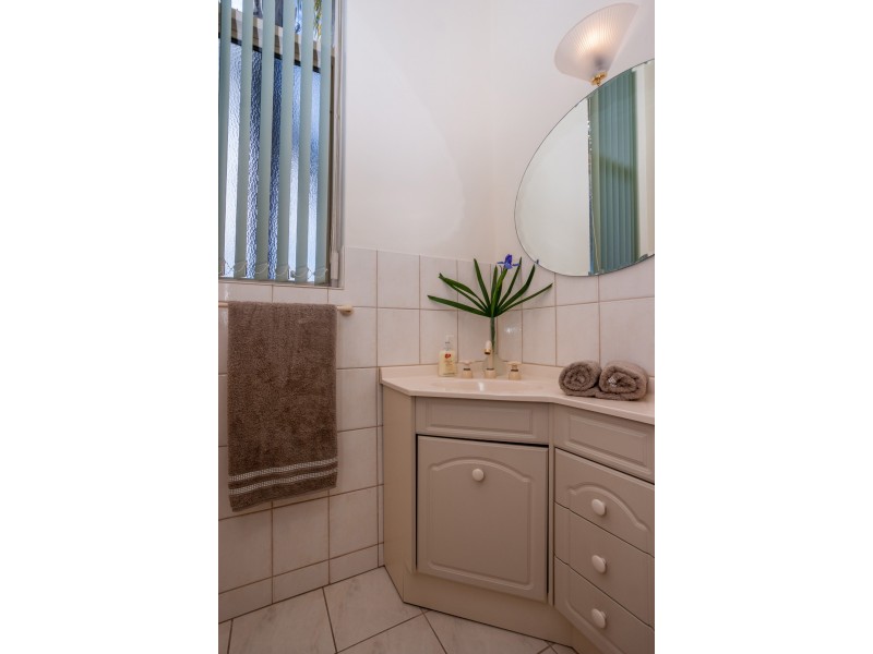 3 Antigua Grove, West Lakes SA 5021