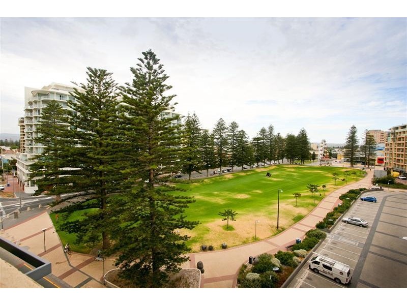 Apartment 41/1 Chappell Drive, Glenelg SA 5045