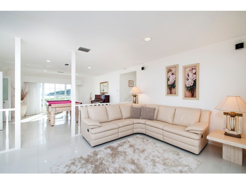 1 Marine Avenue, Hallett Cove SA 5158