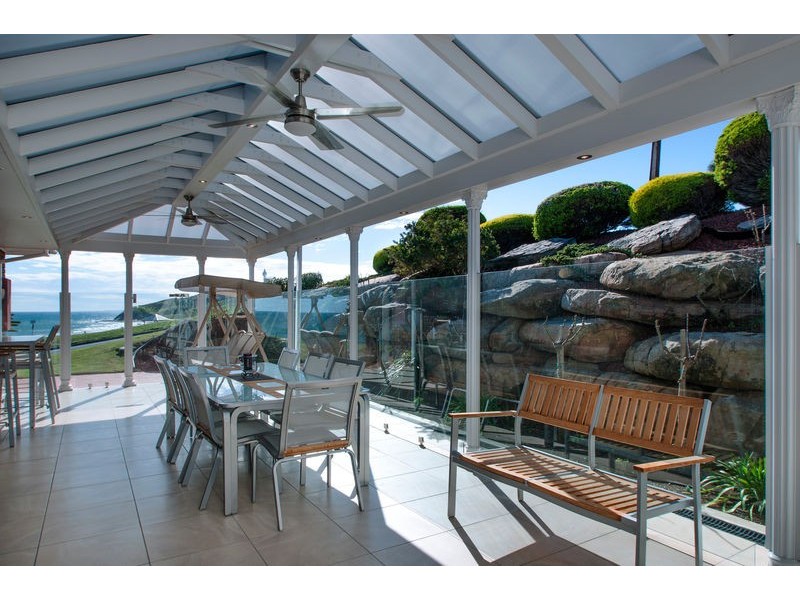 1 Marine Avenue, Hallett Cove SA 5158