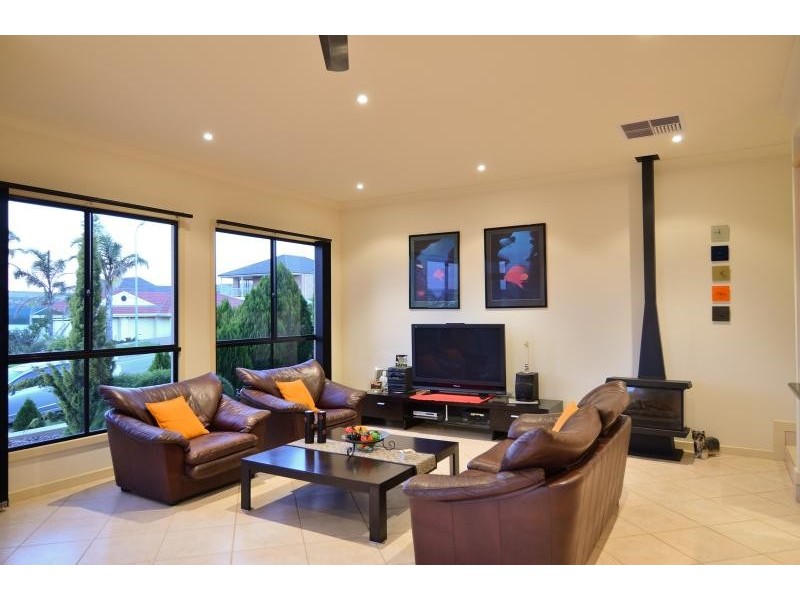 35 Cormorant Drive, Hallett Cove SA 5158