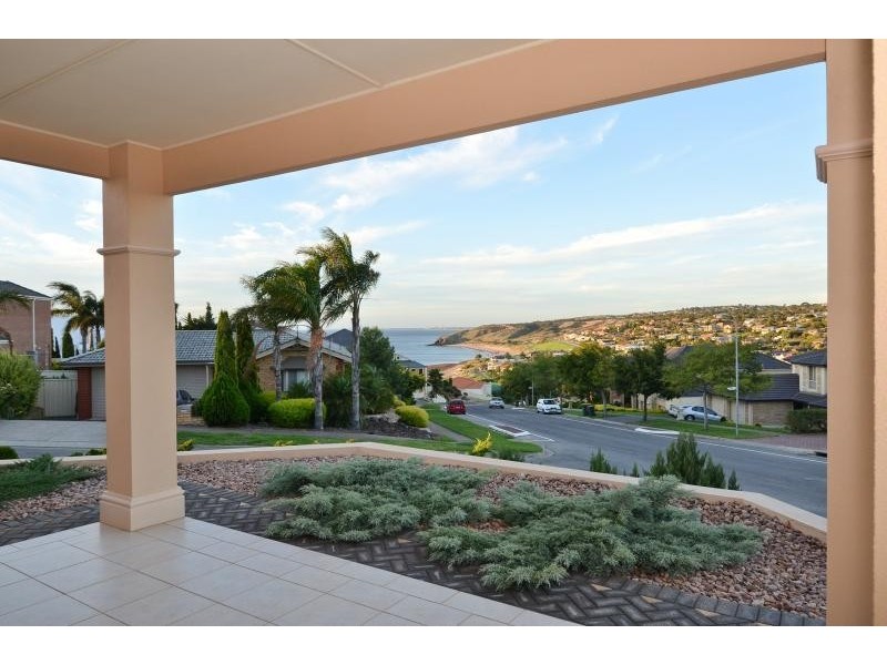 35 Cormorant Drive, Hallett Cove SA 5158