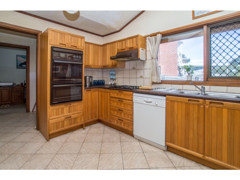 3 Sleeps Hill Road, Panorama SA 5041