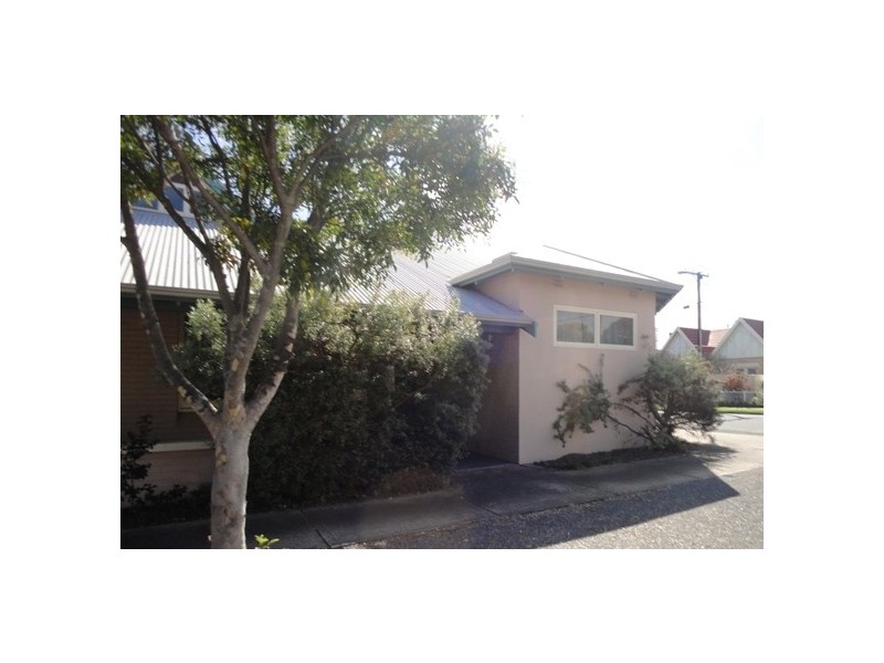 33 Ruthven Street, Glandore SA 5037