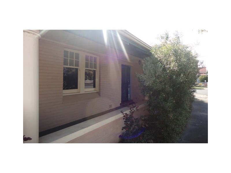 33 Ruthven Street, Glandore SA 5037