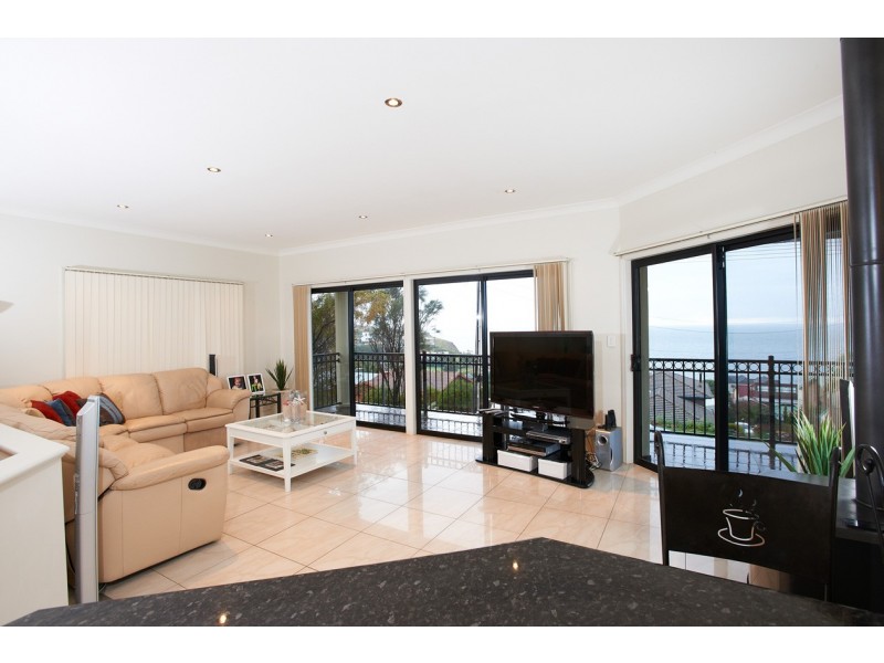 12 Seaview Avenue, Hallett Cove SA 5158