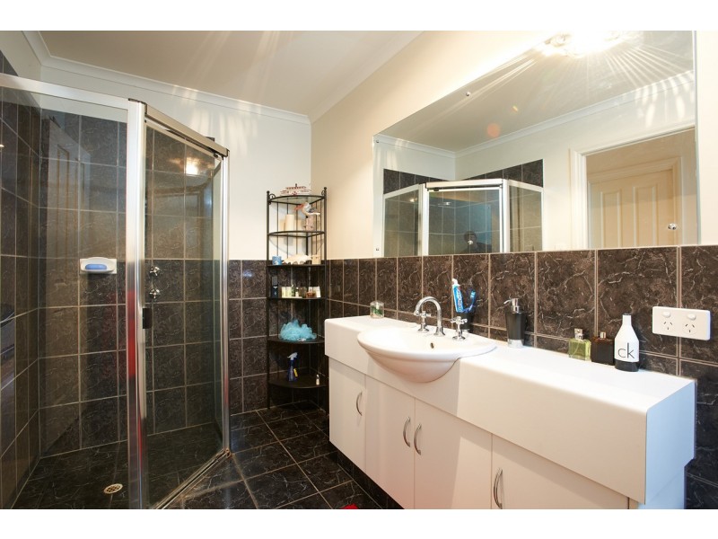 12 Seaview Avenue, Hallett Cove SA 5158