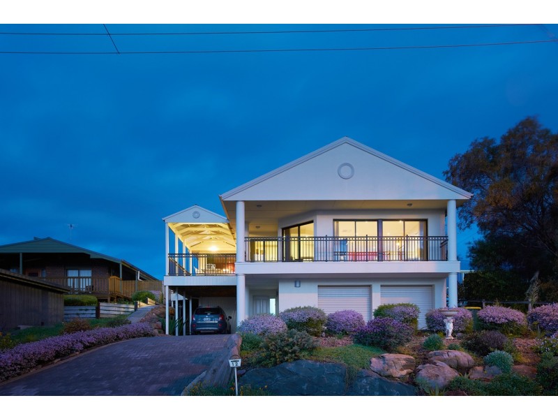 12 Seaview Avenue, Hallett Cove SA 5158