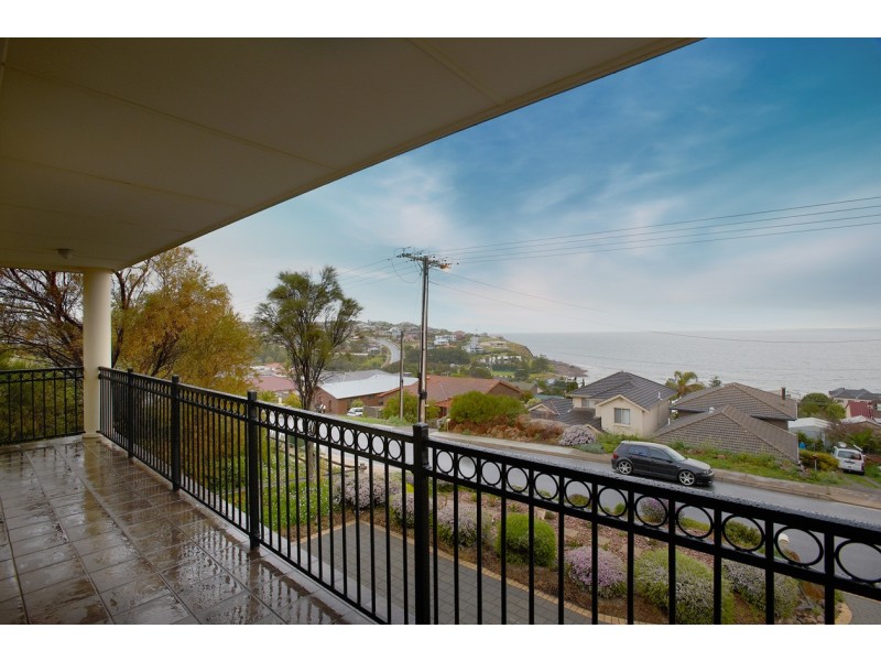 12 Seaview Avenue, Hallett Cove SA 5158