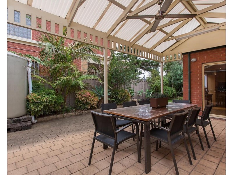 2A Clovelly Avenue, Glenelg North SA 5045