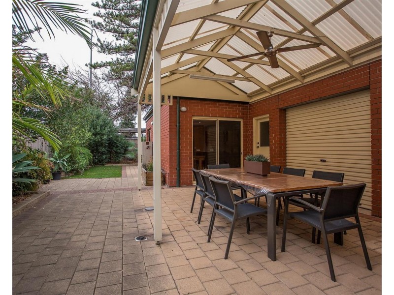 2A Clovelly Avenue, Glenelg North SA 5045