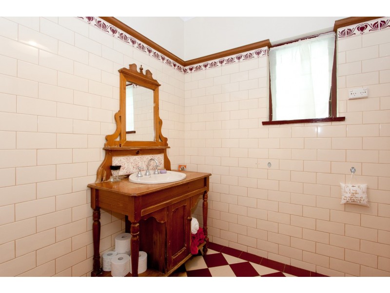 21 Balmoral Avenue, North Brighton SA 5048