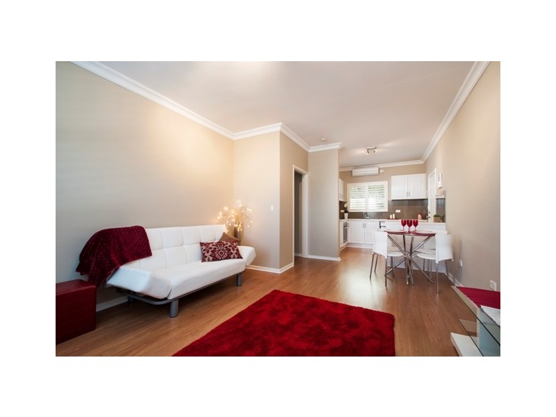 3/22 North Esplanade, Glenelg North SA 5045