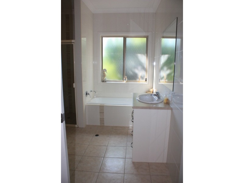 9 Charles Street, Encounter Bay SA 5211