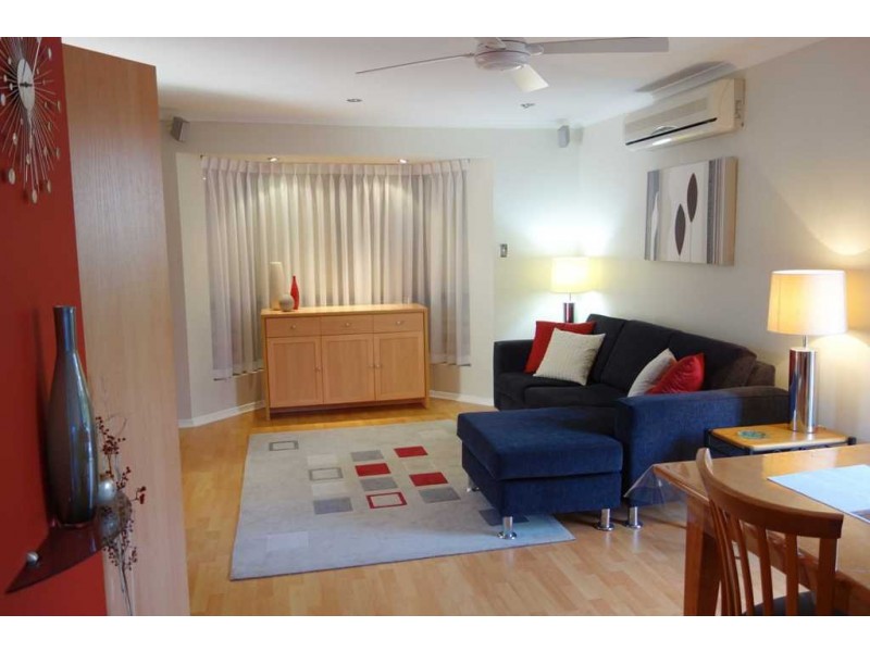 10 Kentwood Rd, Morphett Vale SA 5162