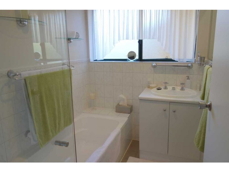 10 Kentwood Rd, Morphett Vale SA 5162