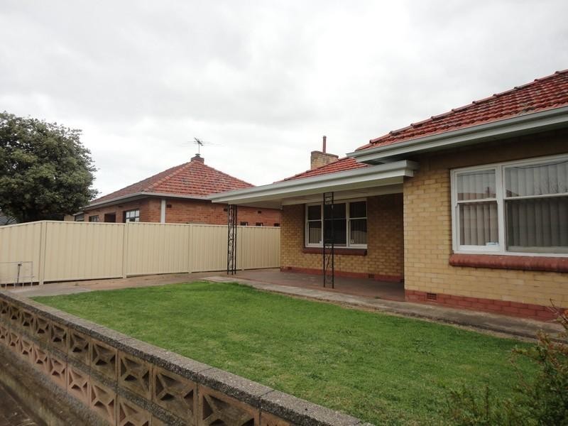 6 Cooper Avenue, Croydon Park SA 5008