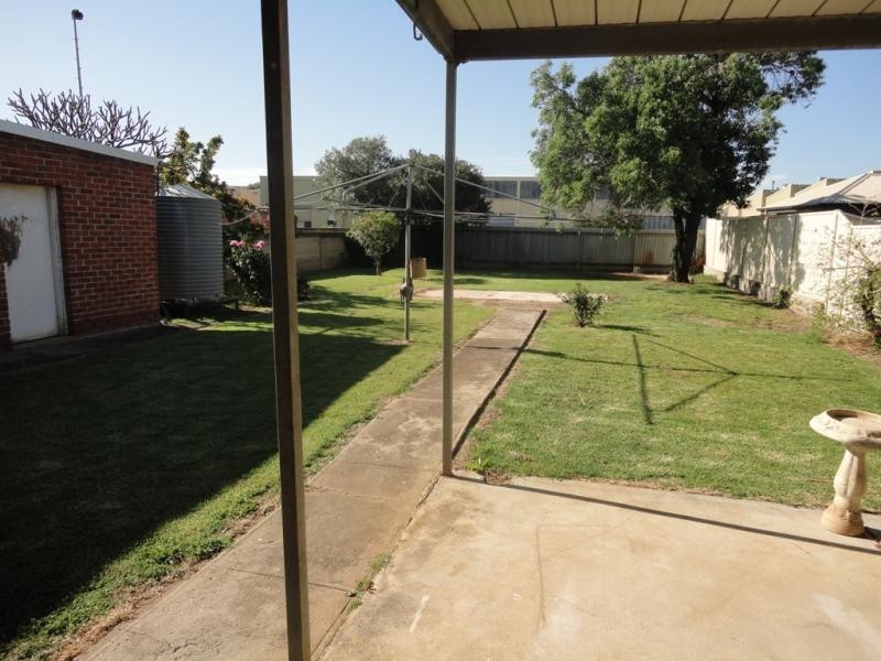 6 Cooper Avenue, Croydon Park SA 5008