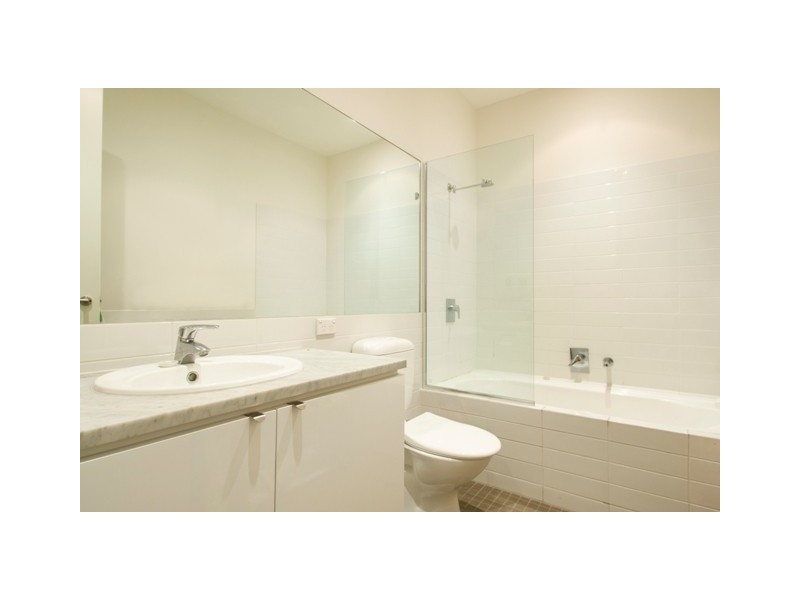 2/2 South Esplanade, Glenelg SA 5045