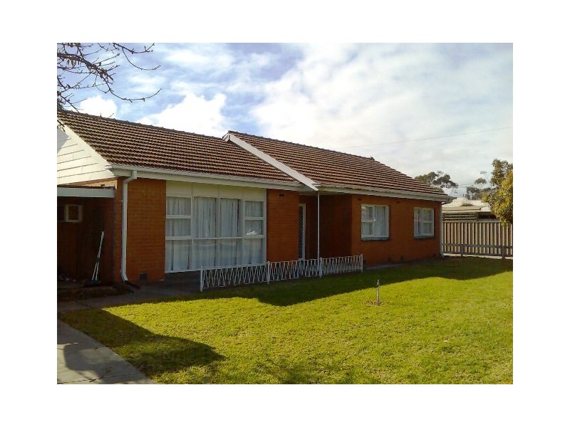 2 Cairns Avenue, Lockleys SA 5032