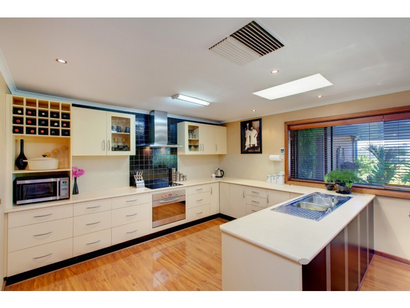 34 Vincent Blvd, Flagstaff Hill SA 5159