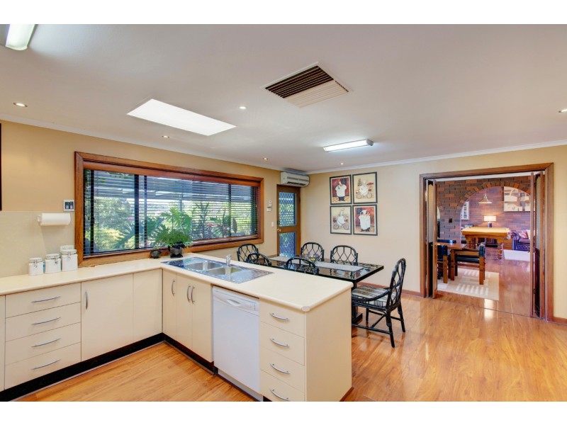 34 Vincent Blvd, Flagstaff Hill SA 5159