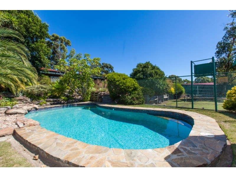 34 Vincent Blvd, Flagstaff Hill SA 5159