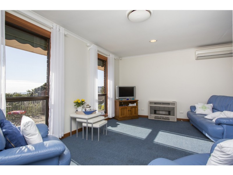 15 Bounty Road, Hallett Cove SA 5158