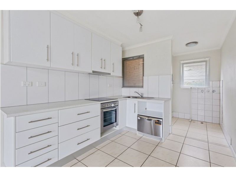 8/195 Military Road, Henley Beach South SA 5022