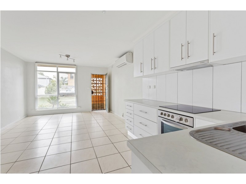 8/195 Military Road, Henley Beach South SA 5022