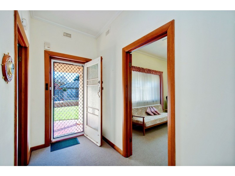 2 Bagshaw Street, Glenelg North SA 5045