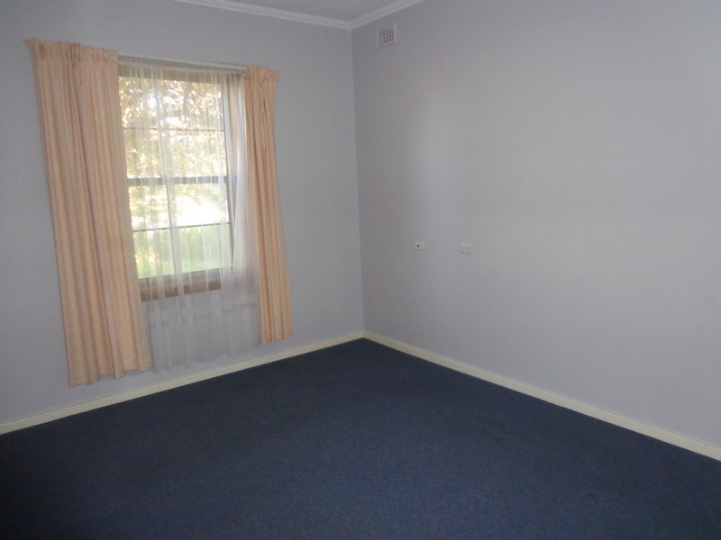 21 Burnley Street, Fulham SA 5024
