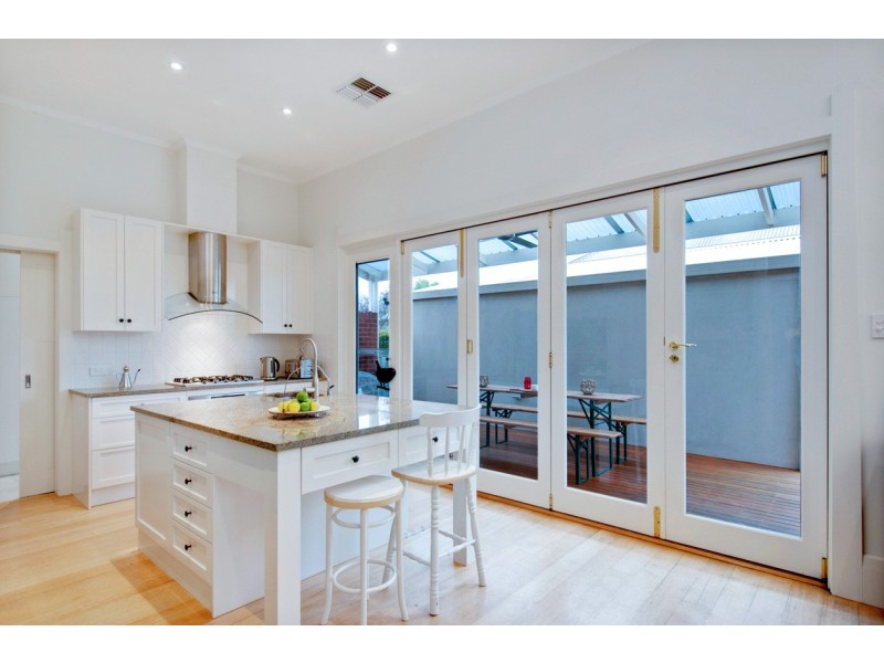 21 Bath Street, Glenelg South SA 5045