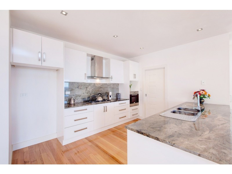 7 Bakewell Crescent, Marino SA 5049