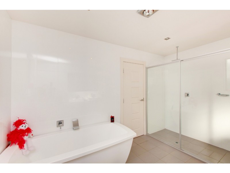 7 Bakewell Crescent, Marino SA 5049
