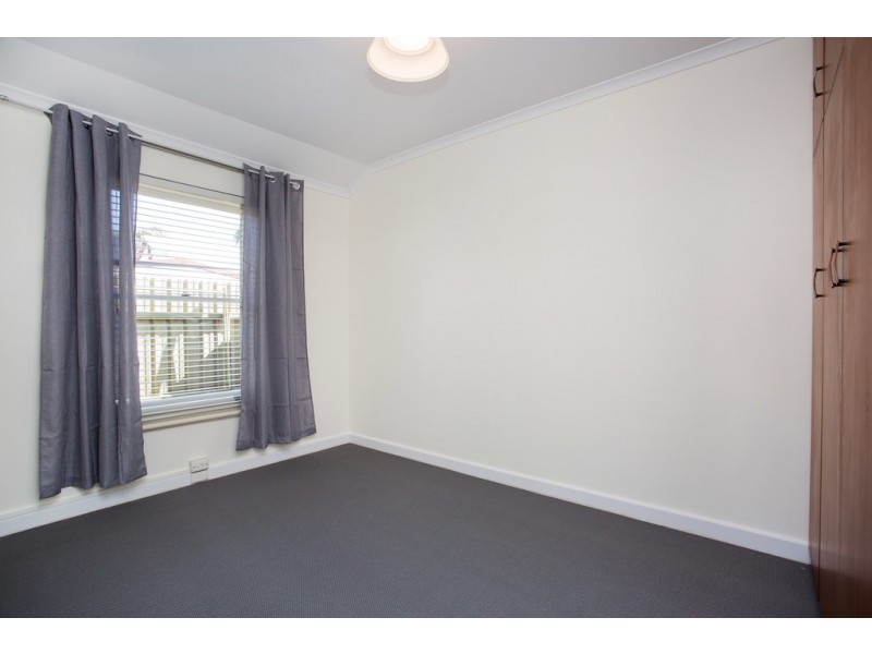 1/1 Giles Avenue, Glenelg SA 5045