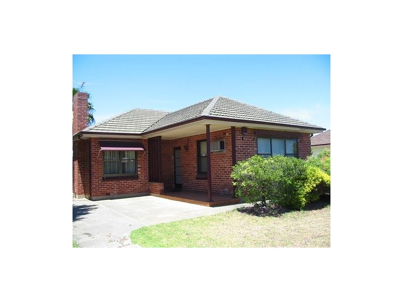 33 Poole Avenue, Woodville South SA 5011