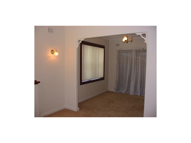 33 Poole Avenue, Woodville South SA 5011