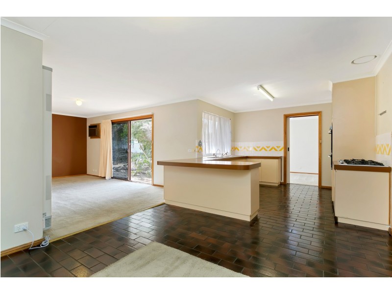 15 Kiah Crescent, Sheidow Park SA 5158